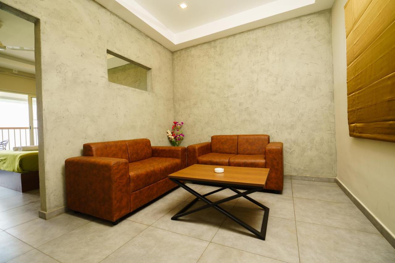 Windale Resorts Pooppara Екстер'єр фото