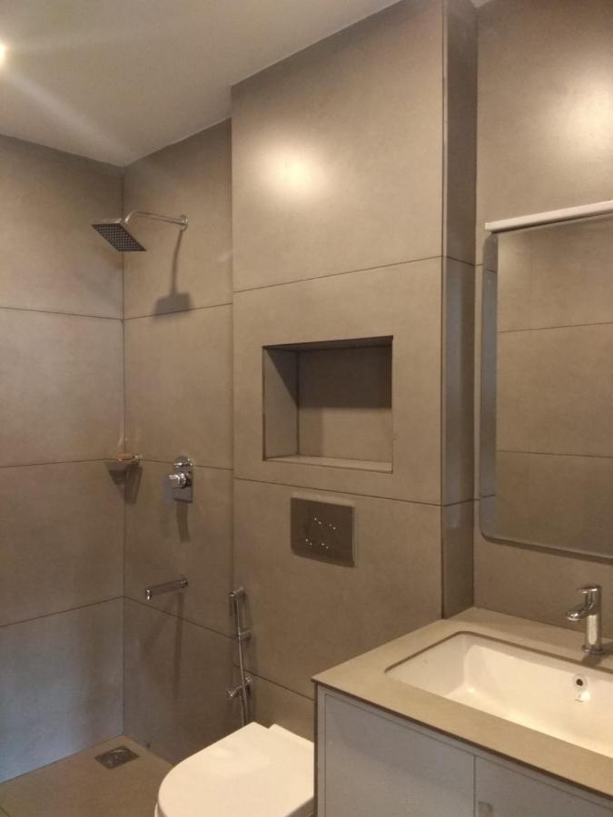 Windale Resorts Pooppara Екстер'єр фото